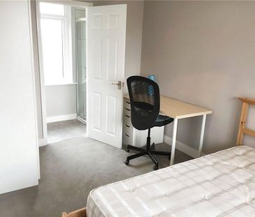 4 bedroom terraced house to rent - Photo 2