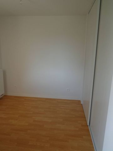 Location Appartement 1 pièce 25m² CLERMONT FERRAND 63000 - Photo 2