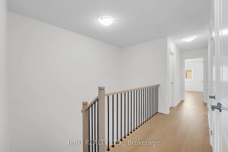 Condo Townhouse For Lease | W9253904 - Photo 3