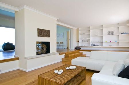 RESORT-STYLE LIVING WITH SPECTACULAR VIEWS - AVAIL 7TH JAN 2026 - Photo 3