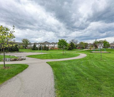 For Lease - 19 Beech Street, Grimsby, Ontario - Photo 5