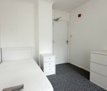 Room 5, Park Lane - Photo 1