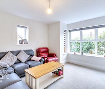 5 bedroom detached house to rent - Photo 3