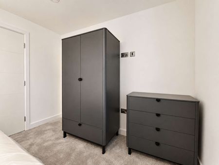AVAILABLE NOW | ONE BEDROOM APARTMENT | BRAND NEW | FULLY FURNISHED | THIRD FLOOR | AVAILABLE NOW - Photo 5