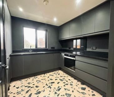 6 Balmoral Mews, Belfast, BT9 6NU - Photo 1