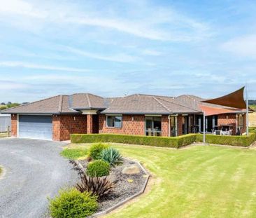 Modern Lifestyle Living with Rural Charm - Photo 4