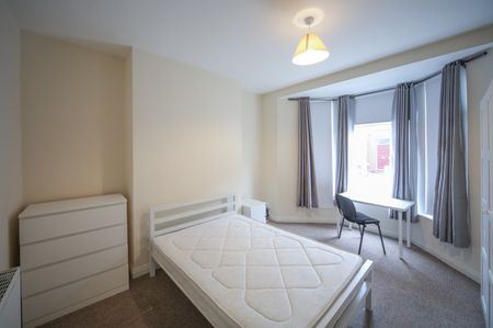 5 Bed Terraced House, Gainsborough Road, L15 - Photo 5