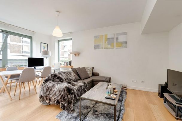 1 bedroom flat to rent - Photo 1