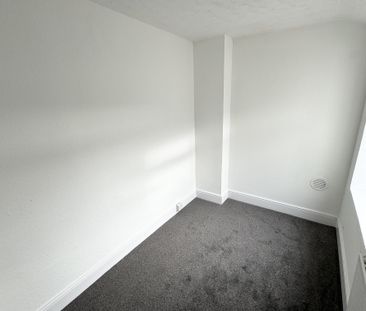 Walton Road, Lowestoft - Photo 4