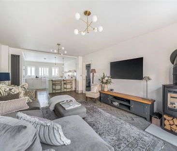 3 bedroom semi-detached house to rent - Photo 3