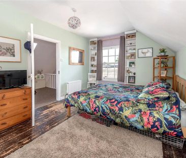 4 bedroom semi-detached house to rent - Photo 6
