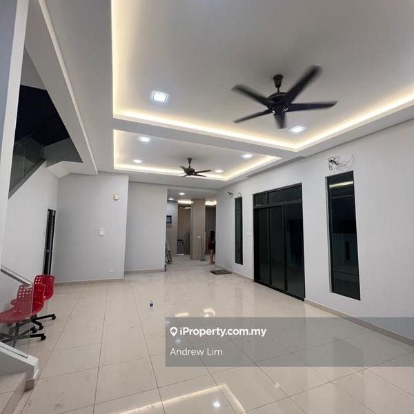 Canary garden, Bandar Bestari, Klang - Photo 1