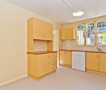 Highgate Hill - Photo 4