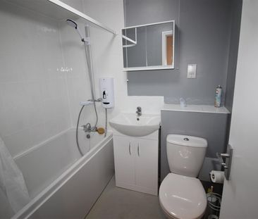 Malmers Well Road, High Wycombe - Photo 6