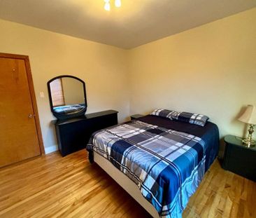Appartement 3 1/2 au dernier étage en haut avec vue sur la rivière,... - Photo 2