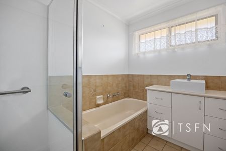 8 Sydenham Ave, North Bendigo - Photo 4