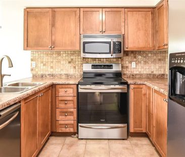 37 CORNERSTONE Drive, Stoney Creek, Ontario, L8J0A1 - Photo 4