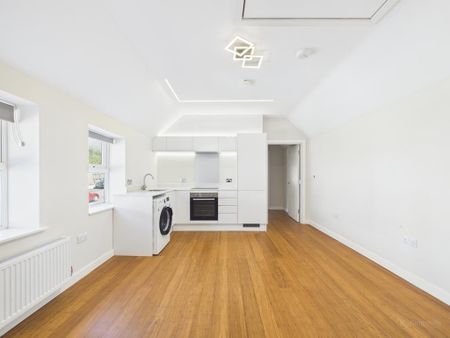 1 bedroom flat to rent - Photo 2