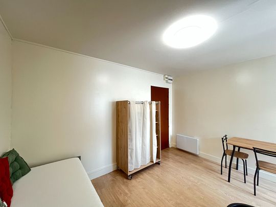 Location Appartement 1 pièce 19m² - Photo 1