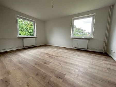 Modernisierte/renovierte 4- Zimmer-Wohnung mit Balkon in Neumünster-Brachenfeld! - Foto 5