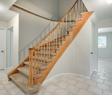 For Lease - 265 Mississaga Street, Oakville, Ontario - Photo 6