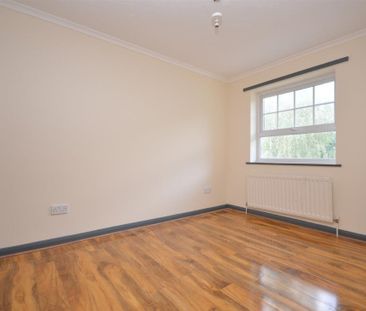 3 bedroom house - Photo 2