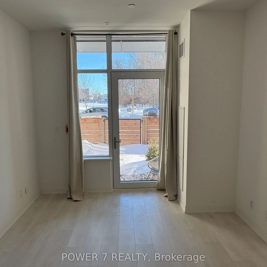 8 Beverley Glen Boulevard #D112 - Photo 1