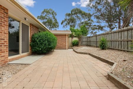 Freshly renovated Townhouse in Prime Amaroo Location - Photo 4