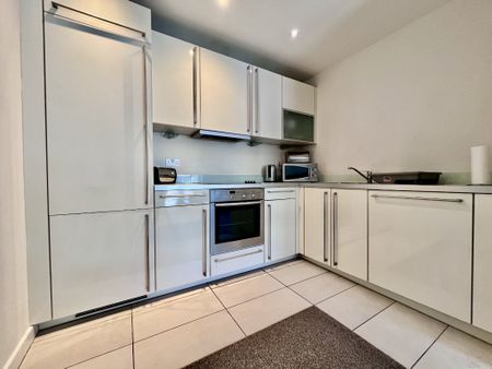 16 Castlebank Place - Photo 3