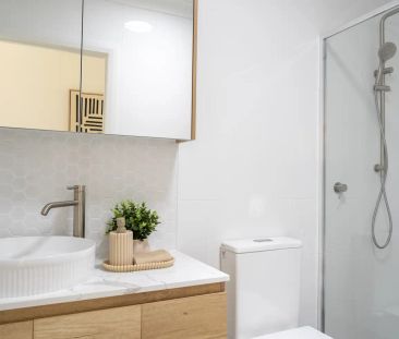 “Stylish and spacious townhouse is the perfect place to call home.” - Photo 5