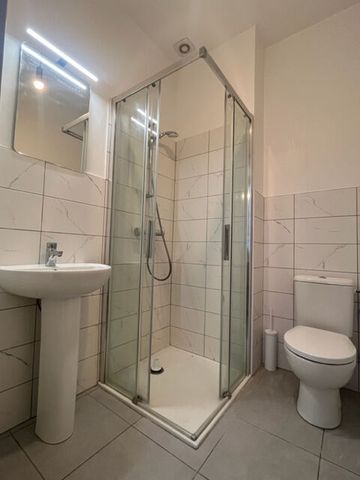 Appartement à louer - REIMS- HYPER CENTRE- - Photo 3