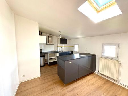 Location Appartement 4 pièces 94m² BORDEAUX 33000 - Photo 5