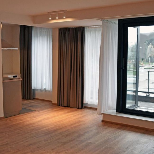 Appartement te huur in Brussel voor € 1.200 met 2 slaapkamers - Photo 1