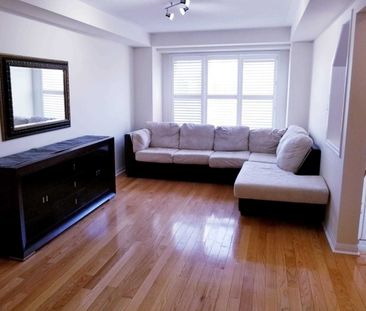 For Lease - 42 Red Fox Place Unit# 2nd & 3rd floors, Toronto, Ontario - Photo 2