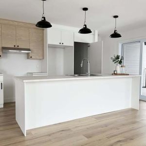 Appartement De 3 Chambres à Coucher - Photo 2