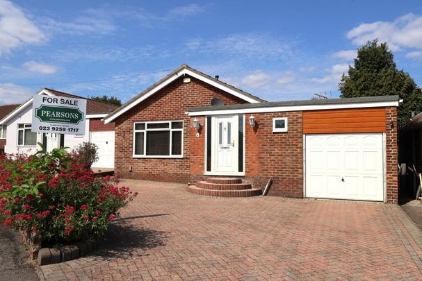 4 bedroom detached bungalow to rent - Photo 1