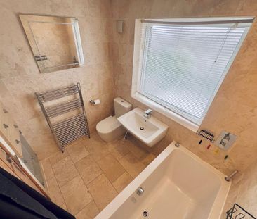 3 bedroom semi-detached house to rent - Photo 6