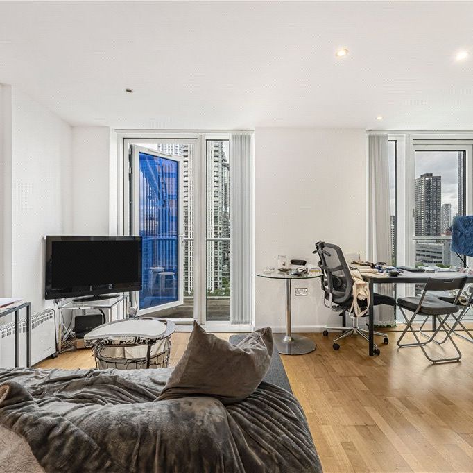 Millharbour, London, E14 9DF - Photo 1