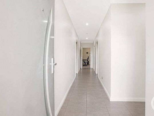FOUR BEDROOM FAMILY HOME SOUTH TAMWORTH - Photo 1