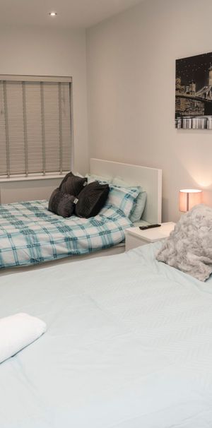 23 Bridgewater Road Room 2, Wembley, HA0 - Photo 1