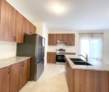 For Lease - 15 Schortinghuis Street, Georgina, Ontario - Photo 5
