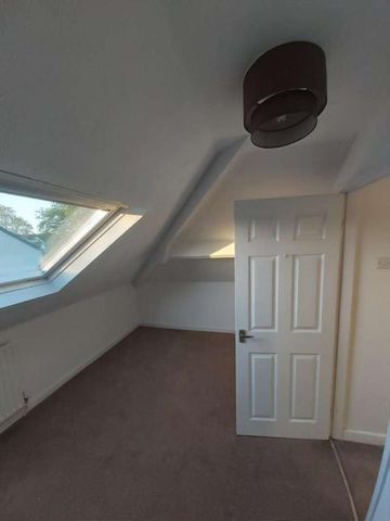 King Lane, Moortown, Leeds, LS17 - Photo 3