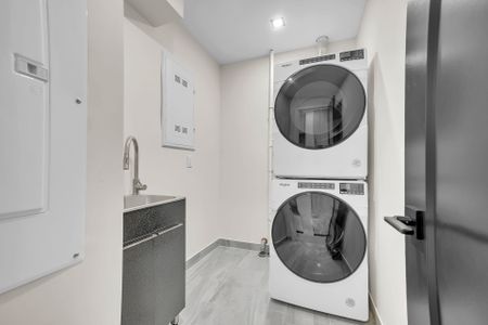 For Lease - 38 Front Street Unit# Unit # 7, Quinte West, Ontario - Photo 5