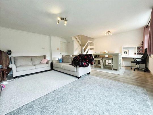 3 bedroom detached house to rent - Photo 1