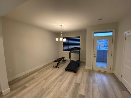 For Lease - 925 Deveron Crescent Unit# 12, London South, Ontario - Photo 5