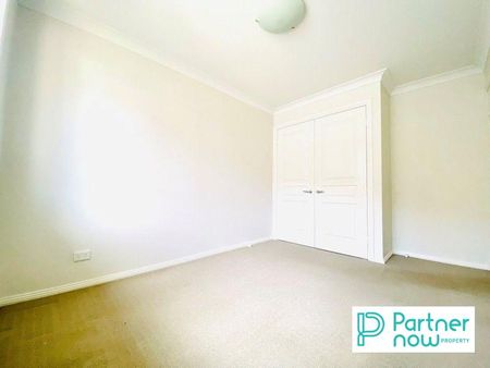 17 Hibiscus Way, TAMWORTH NSW 2340 - Photo 4