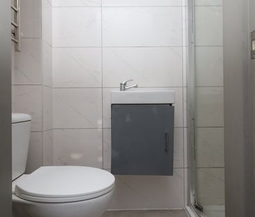 Studio Flat, Cullington Close, HA3 - Photo 6