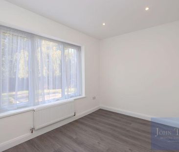 4 bedroom detached bungalow to rent - Photo 6