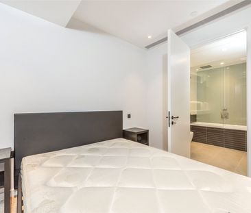 Circus Road West, London, SW11 8ES - Photo 3