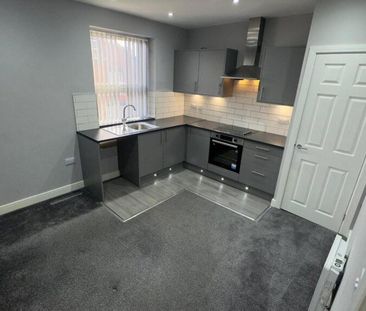 3 bedroom apartment to rent - Photo 5